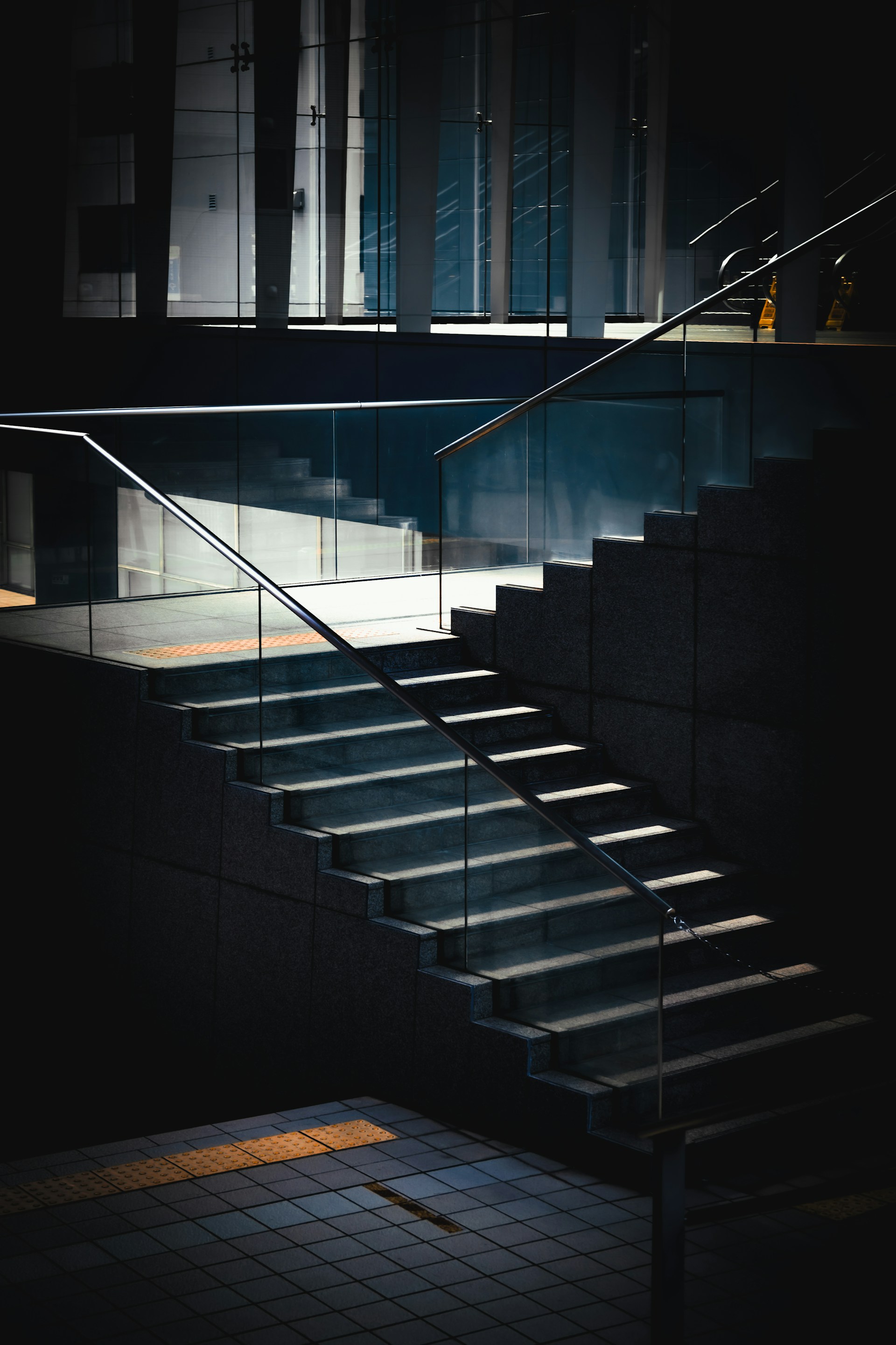 Freitragende Stahltreppe